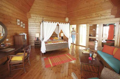 Meeru Island Resort & Spa MALDIVES