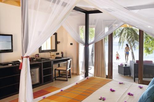 Vilamendhoo Resort & Spa MALDIVES